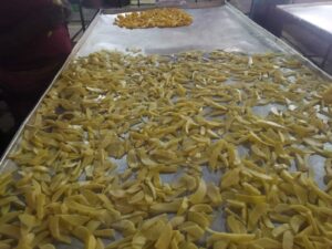 LONG SHELF LIFE FRUITS,VEGETABLES FOR SCHOOLS .